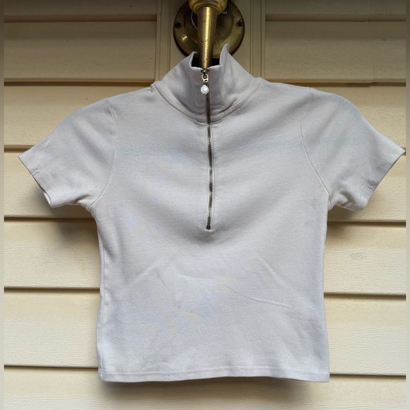 DONNI. Light Cream Quarter Zip Cropped Top, Short Sleeves, Mock Neck, USA, XS - Picture 1 of 5